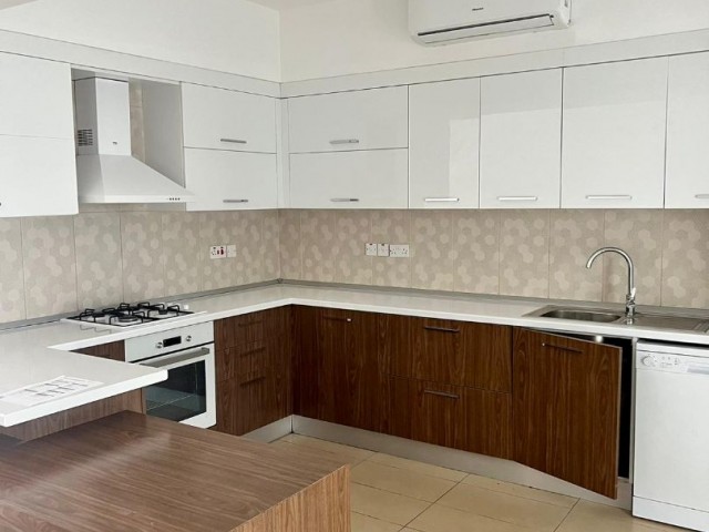 Flat To Rent in Girne Merkez, Kyrenia