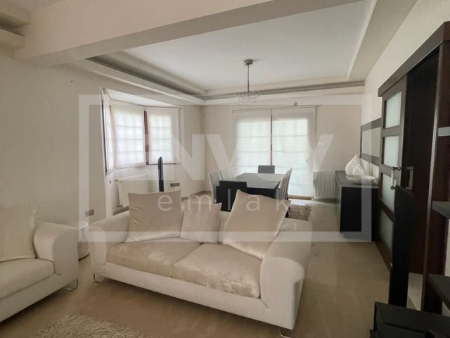 Lux 4+2 Detached Villa with Central Heating and Garden in Kızılbaş