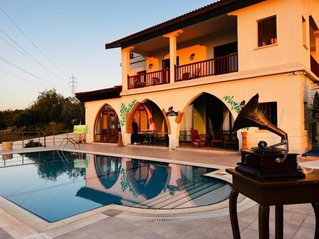 Villa with Pool for Rent in Bellapais