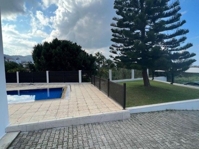 4+1 Furnished Villa for Daily Rent in Bellapais