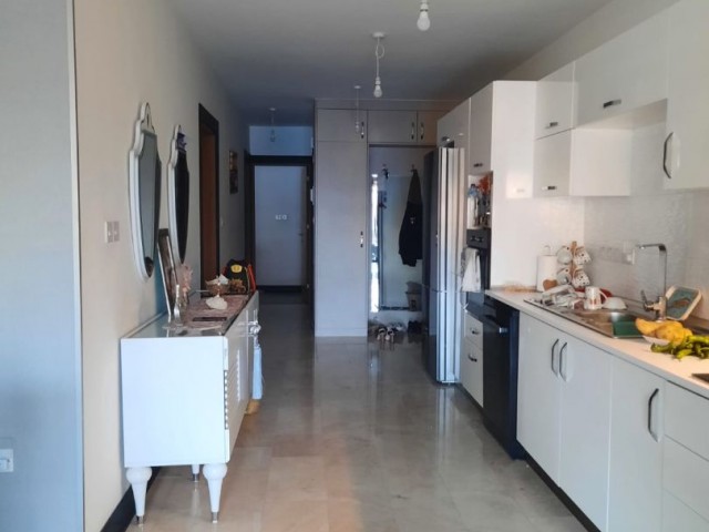 Zeytinlik'de Satılık 3+1 Residence