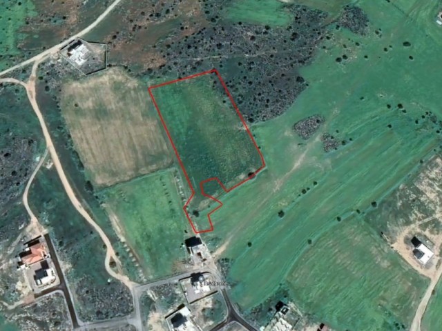 Plot For Sale On The Main Road In Serdarlı