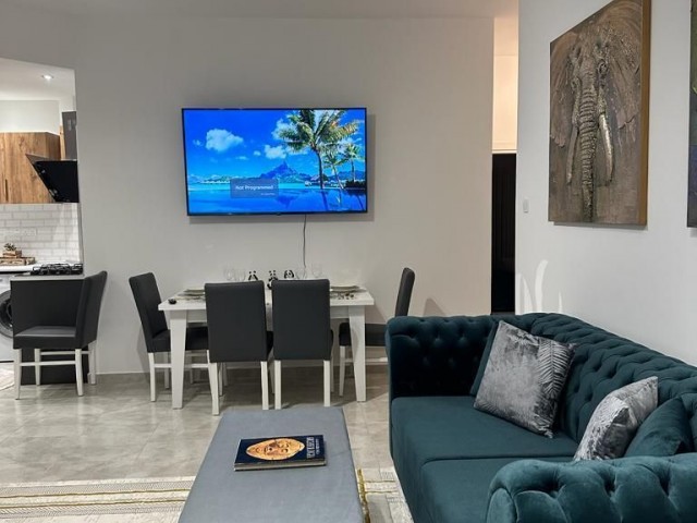 Alsancak Bölgesinde Dağ Deniz Manzaralı 3+1 Satılık Penthouse