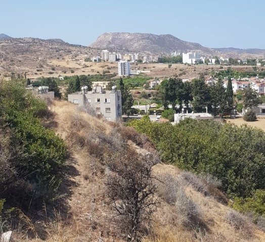 Land mit türkischem Titel zum Verkauf in Lefke