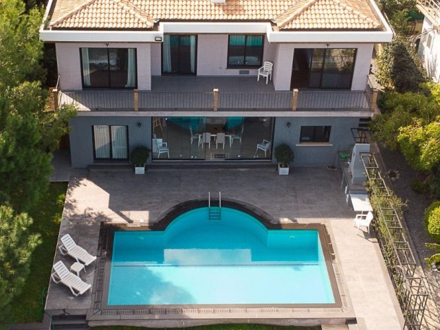 5+1 Villa for Sale in Alsancak Region