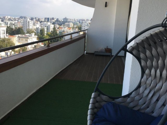 Girne Merkez’de Satılık 3+1 Penthouse