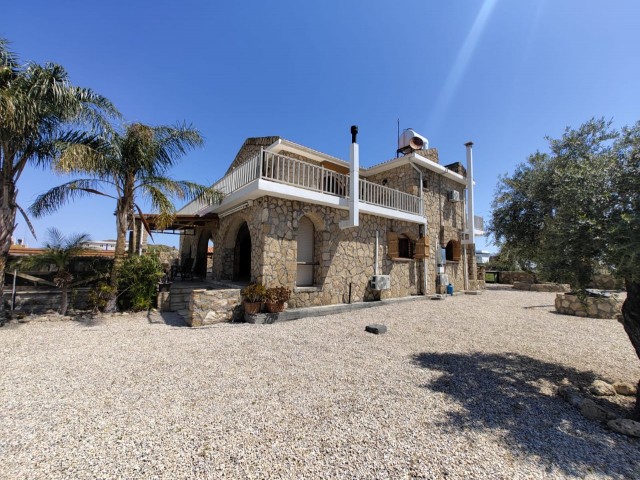 5+1 Luxury Villa for Rent with Private Pool in Karşıyaka