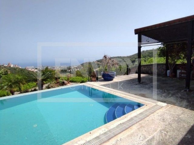 Lux Villa with Uninterrupted Dreamy Private Pool in Alsancak