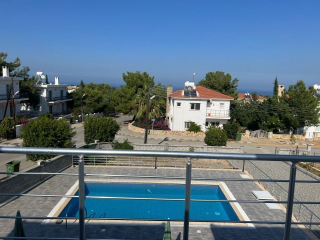 4+1 Villa zur Tagesmiete in Alsancak