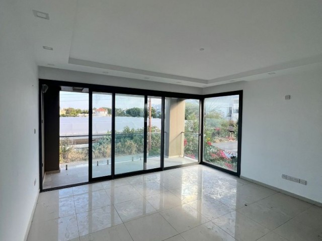 2+1 Flat with Zero Terrace for Sale in Alsancak