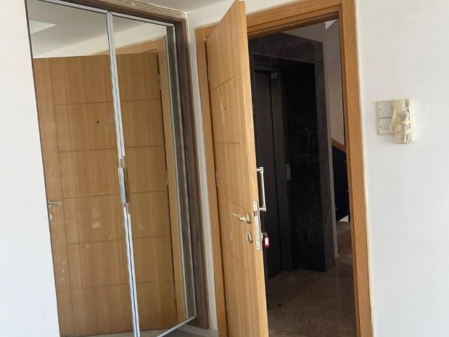 Yenikent'de Satılık 4+1 Penthouse (Taşınmaya Hazır)