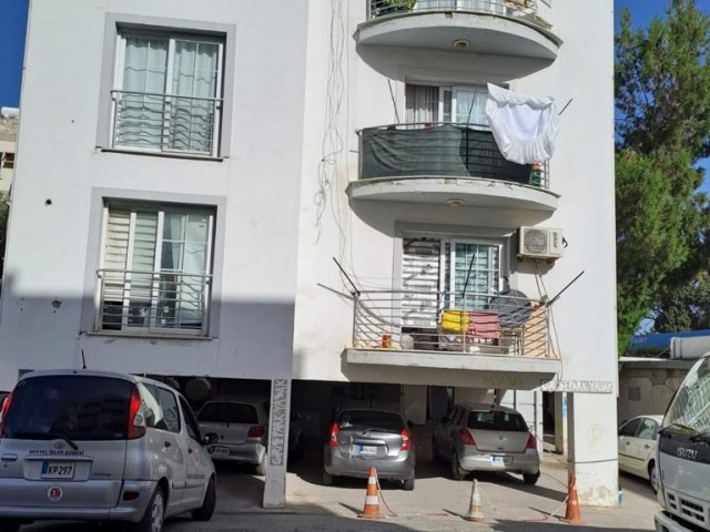 2+1 Flat Behind Piabella For Sale in Kyrenia Center