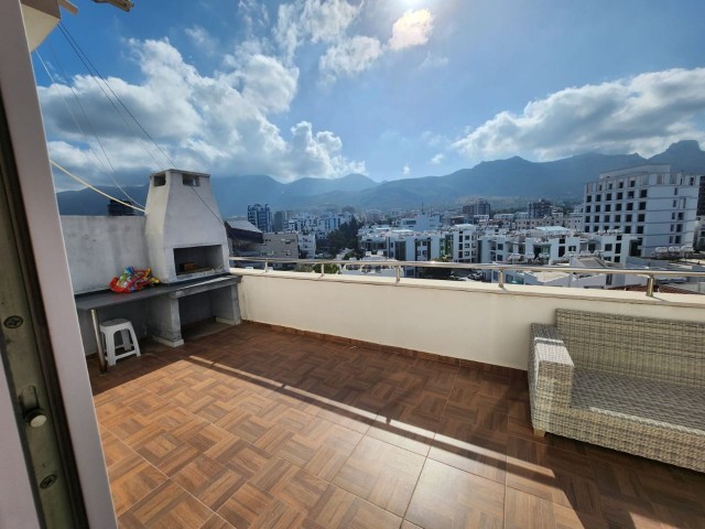 Girne Merkezde Satılık 2+1 Penthouse