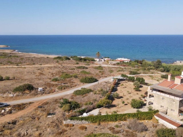 Land for Sale in Karşıyaka, 100m from the Sea