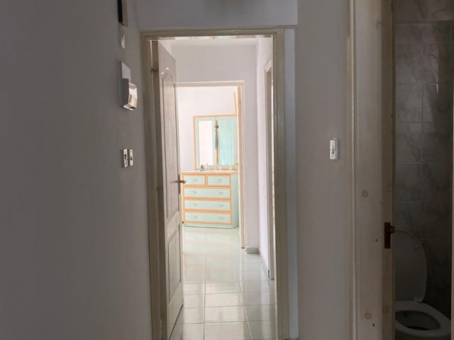 2+1 Wohnung zum Verkauf im Kyrenia Center