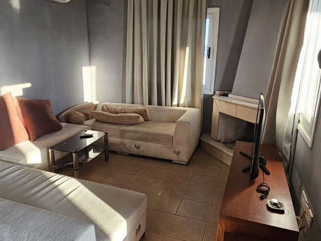 2+1 Penthouse zum Verkauf hinter Dürümcü Baba in Gönyeli