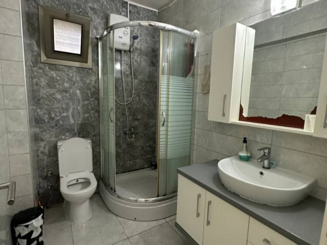 Girne Merkez 'de Satılık  2+1 Eşyalı Daire 