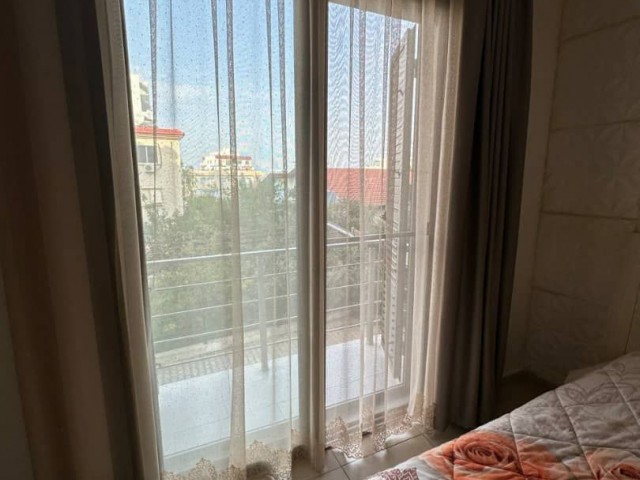 Girne Merkez 'de Satılık  2+1 Eşyalı Daire 