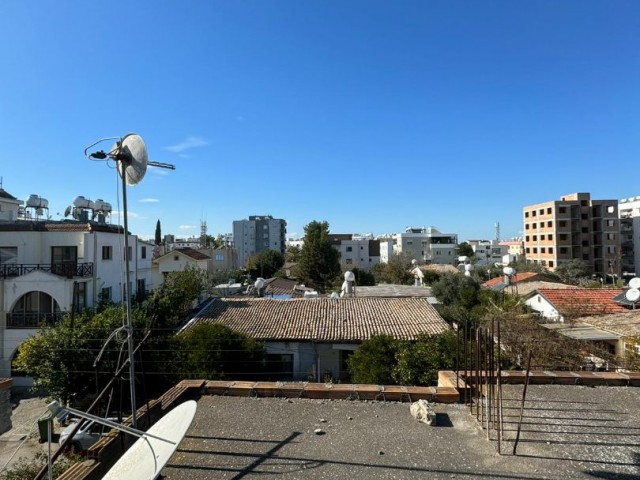 Wohnungsgrundstück zum Verkauf in Küçük Kaymaklı