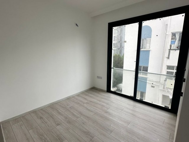 3+1 Office for Rent in Yenişehir