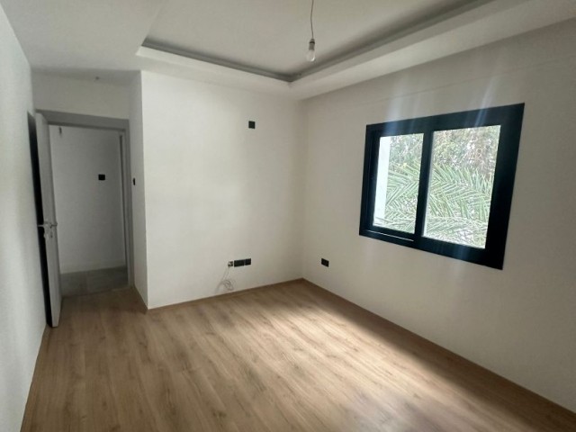 Luxuriöse 3+1-Wohnung zum Verkauf in Yenişehir