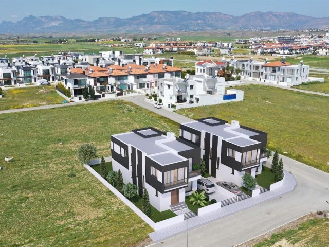 Yenikent Bölgesinde Satılık Lüx 4+1 Villa