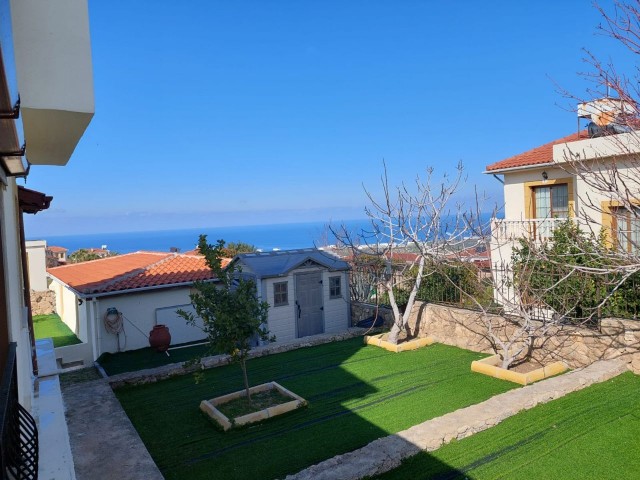 4+1 Villa mit Berg- und Meerblick zum Verkauf in Arapköy