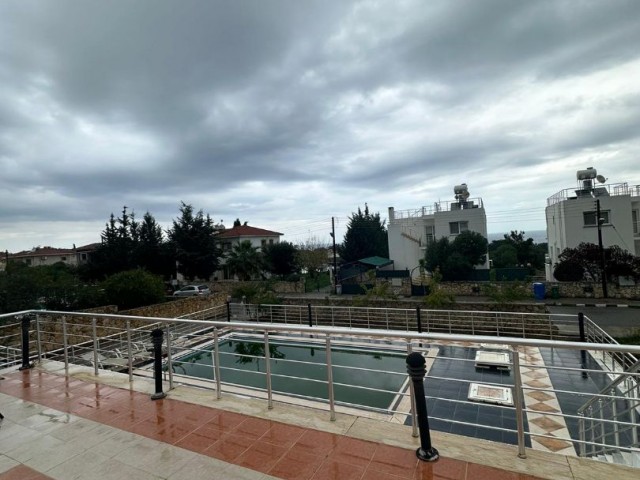 4+1 Villa zu vermieten mit Berg- und Meerblick in Alsancak