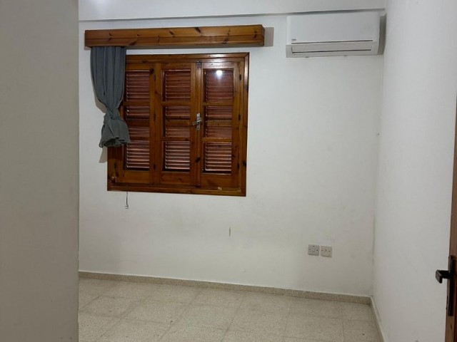 Ground Floor Fully Furnished 3+1 Flat for Rent in Kyrenia Center