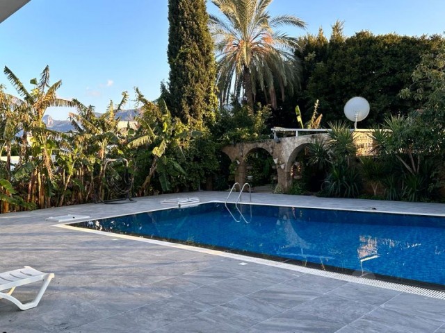 4+1 Ultra Lux Villa with Private Pool for Sale in Bellapais