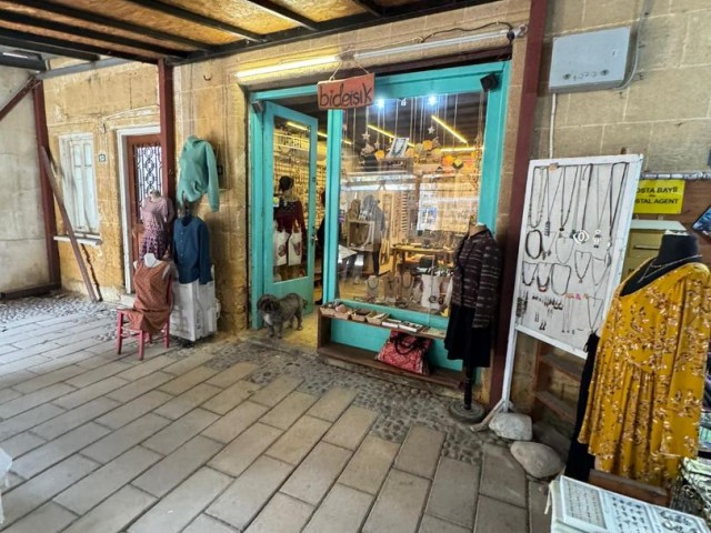 Sendeli Shop für Untervermietung in Surlariçin (Alleinautorisiert)