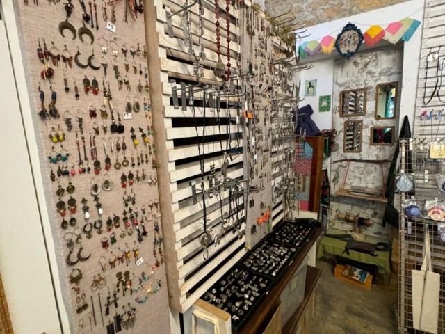 فروشگاه Sendeli برای اجاره فرعی در Surlariçin (انحصاری مجاز)
