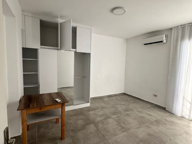 Gönyeli'de Kiralık 2+1 Full Eşyalı Penthouse 