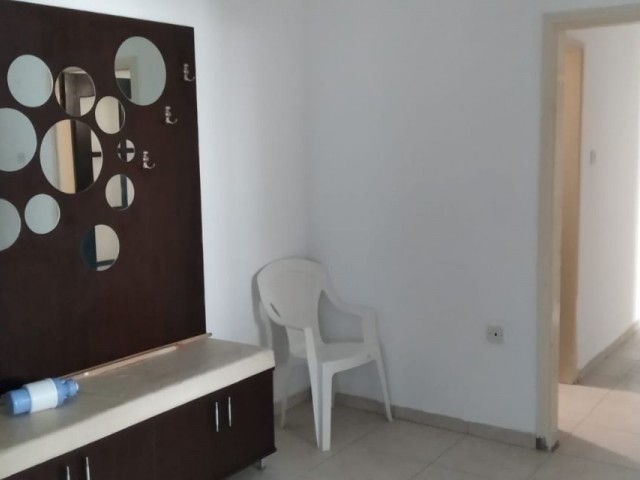 آپارتمان 3+1 برای فروش در Göçmenköy