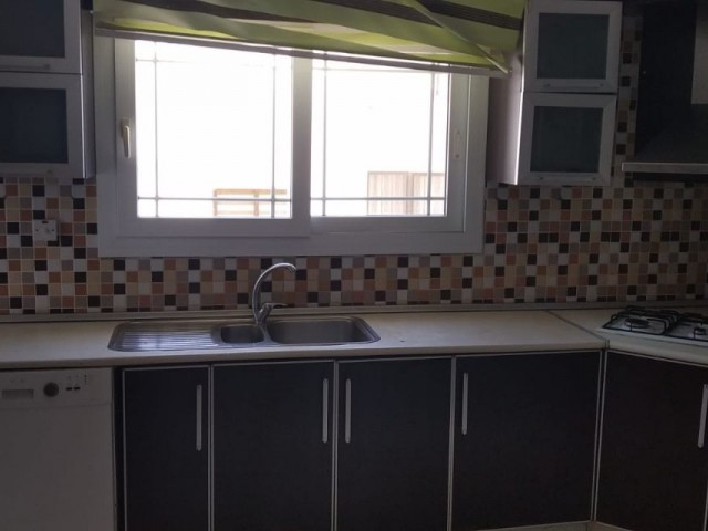 3+1 Flat for Sale in Göçmenköy