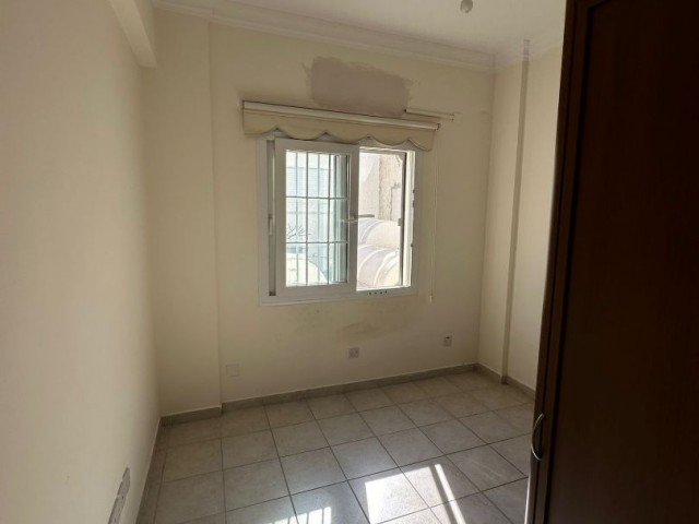 3+1 Ground Floor Flat for Sale in Küçük Kaymaklı