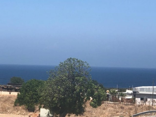 3+1 Bungalow with Sea View for Sale in Girne Bahçeler