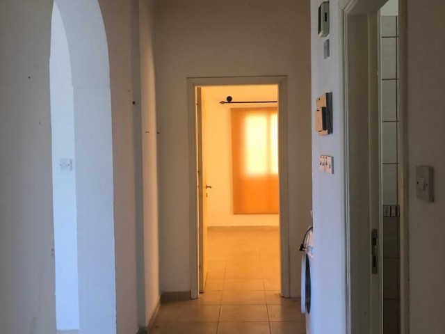 Girne Bahçeler'de Satılık Deniz Manzaralı 3+1 Bungalow