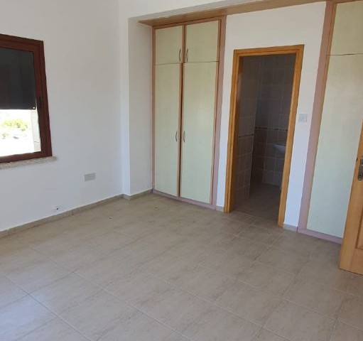  Kayalarda Satılık 3+1 Dağ Ve Deniz Manzaralı Villa