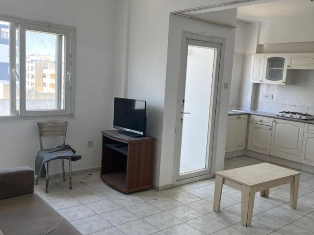 Fully Furnished 1+1 Flat for Rent in Küçük Kaymaklı