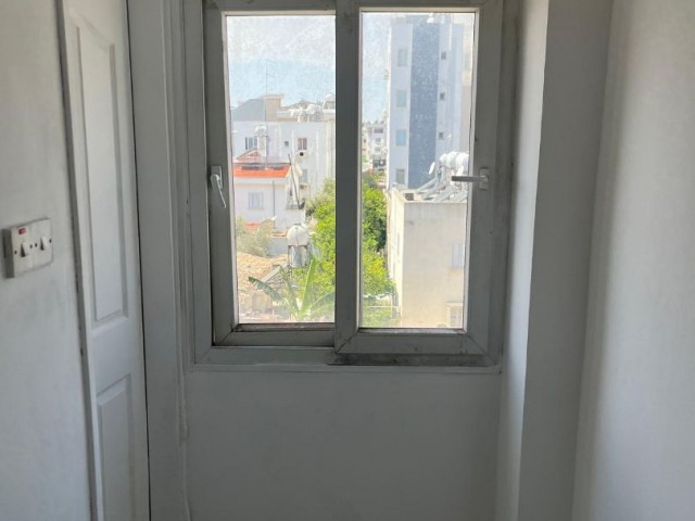 Fully Furnished 1+1 Flat for Rent in Küçük Kaymaklı