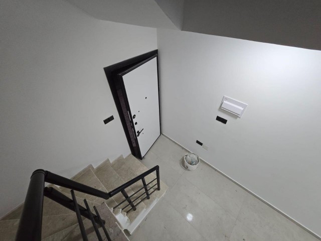 Alsancak'da Triplex Özel Havuzlu/Jakuzili 3+1 Villa