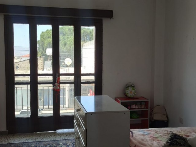 یک آپارتمان 3+1 غیر قابل از دست دادن برای فروش در Alayköy