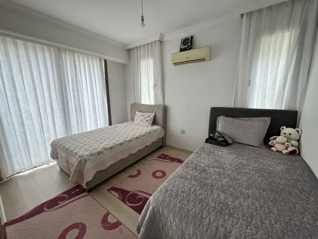 3+1 Wohnung mit Haushaltsgeräten zum Verkauf in der Region Kızılbaş