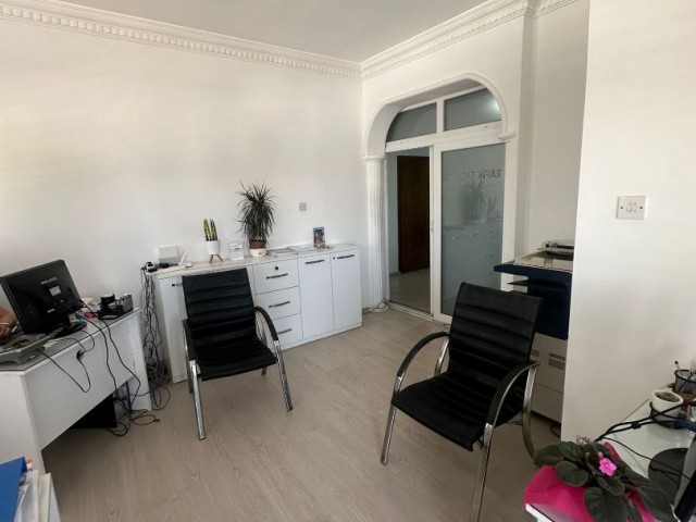 3+1 Office for Rent in Göçmenköy