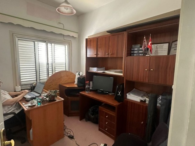 3+1 Office for Rent in Göçmenköy