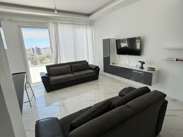 Luxus-Penthouse 2+1 Wohnung zur Miete in Nikosia Dereboyu