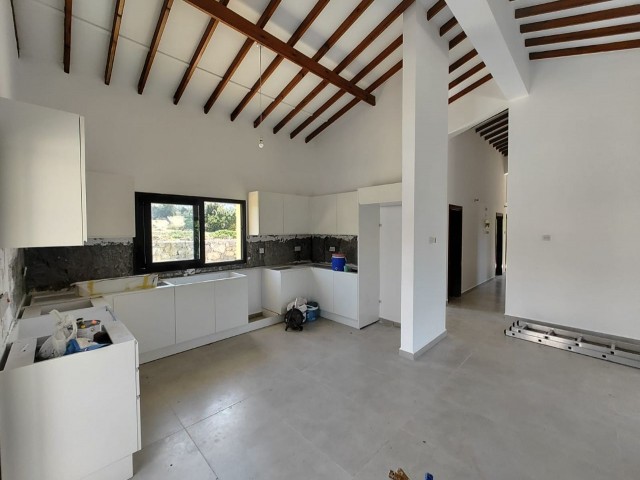 Villa for Sale in Kyrenia Kayalar