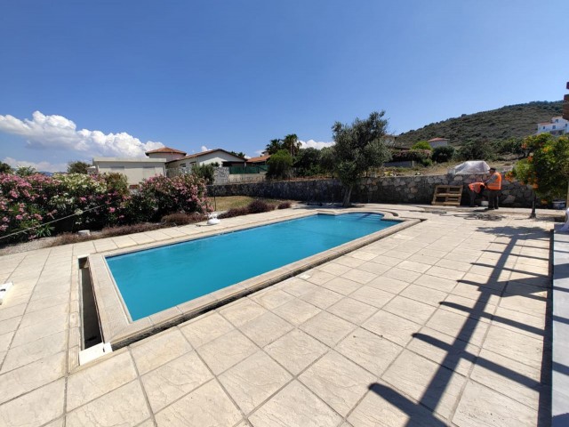 Villa for Sale in Kyrenia Kayalar