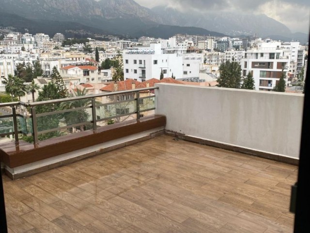 3+1 Penthouse Flat for Rent in Kyrenia Center